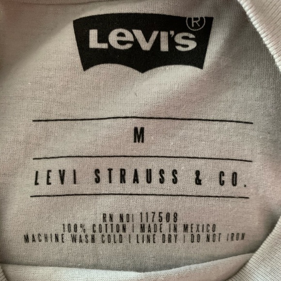 Levi t-shirt - Picture 2 of 3